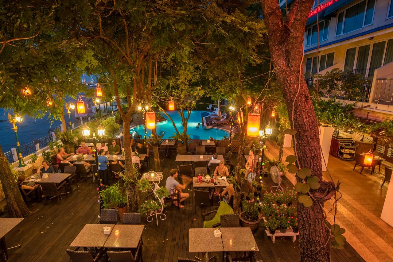 New Siam Riverside Бангкок Экстерьер фото